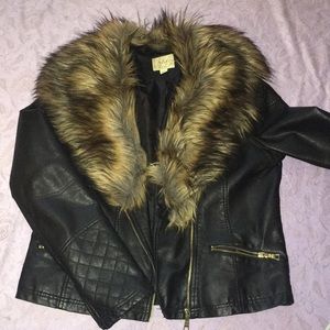 Women’s Nicki Minaj 2in1 Faux Fur Jacket Size L